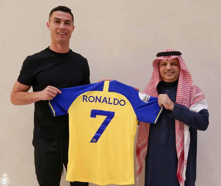 رسميًا.. النصر السعودي يعلن التعاقد مع كريستيانو رونالدو