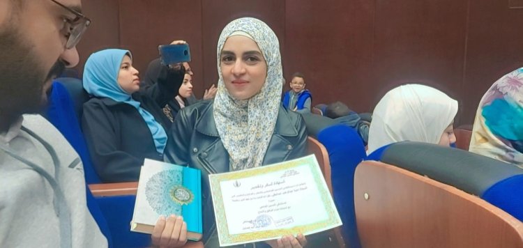 صور| مدير مستشفى الحسين الجامعي يكرم الأطقم الطبية والعاملين لجهدهم في إنقاذ المرضى من الموت المحقق