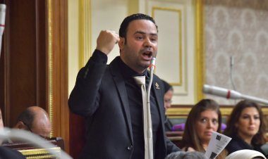 النائب محمود بدر لرئيس البرلمان: نطالب وزير التموين بضبط تصريحاته