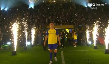 مدرب نيوكاسل يكشف حقيقة ضم  رونالدو من النصر السعودي