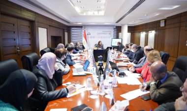 وزيرة التخطيط والتنمية الاقتصادية تعقد اجتماعًا لوضع ملامح خطة 23/2024 