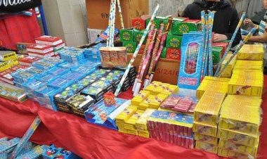 ضبط أكثر من مليون قطعة ألعاب نارية داخل مخزن بالجمالية