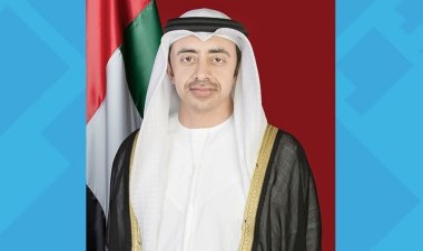 عبدالله بن زايد يجري اتصالاً هاتفياً مع وزير خارجية تركيا