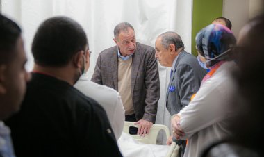 الخطيب يزور مشجع نادي الاتحاد.. ويؤكد على توفير الرعاية الطبية اللازمة
