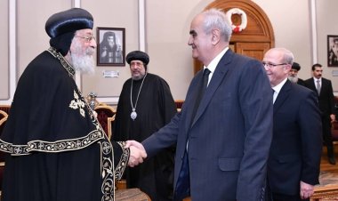 البابا تواضروس يستقبل رئيس مجلس القضاء الأعلي والنائب العام للتهنئة بعيد الميلاد المجيد