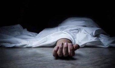 مهتز نفسيًا ينهي حياة والده بالفأس في الغربية