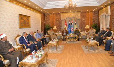 محافظ أسيوط يهنئ قائد المنطقة الجنوبية العسكرية بعيد الميلاد المجيد