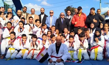 توزيع زي مدرسي وسداد مصروفات 1200 طالب ضمن حياة كريمة بكفر الشيخ