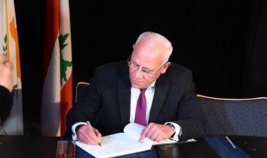 محافظ بورسعيد و«مشكاة نور» يوقعان البروتوكول العالمى «سبتمبر شهر الأخلاق»  مع السفينة LOGOS HOPE