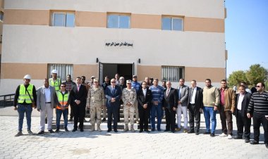 محافظ قنا يتفقد عمارات «سكن كريم» بقوص