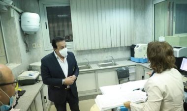 صور| وزير الصحة يتفقد مستشفى المنيرة العام وأحمد ماهر التعليمي 