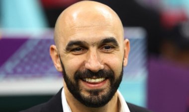 الركراكي ثالث أفضل مدرب للمنتخبات في عام 2022