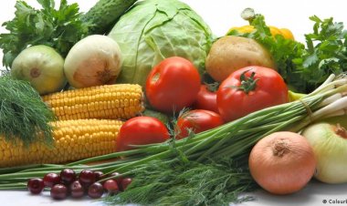 انخفاض أسعار البطاطس والباذنجان في سوق الجملة اليوم الأثنين