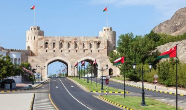 سلطنة عُمان تحتفي بالذكرى الثالثة لتولي السلطان هيثم بن طارق مقاليد الحكم