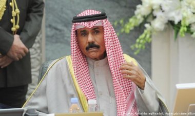 أمير الكويت يؤكد عمق العلاقات الأخوية والتاريخية مع سلطنة عمان