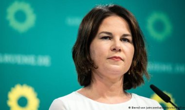 وزيرة الخارجية الألمانية تزور المنطقة الملتهبة في أوكرانيا