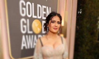 بفستان فضي شفاف.. إطلالة سلمى حايك تخطف الأنظار بحفل جولدن جلوب 2023