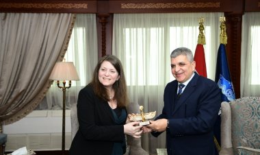 الفريق أسامة ربيع يلتقى نائبة مساعد وزير الخارجية الأمريكية لشئون الأمن الإقليمى