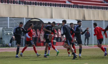 خوفا من الإجهاد.. تدريبات استشفائية للاعبي الأهلي ومنحهم راحة غدًا