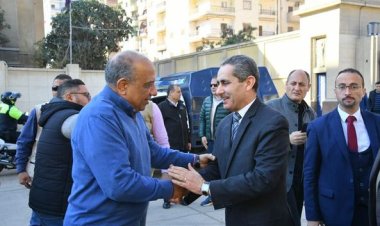 وزير قطاع الأعمال العام يستهل زيارته لشركة غزل المحلة بلقاء محافظ الغربية