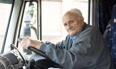 رفض دخول موسوعة جينيس.. تعرف على قصة أكبر سائق شاحنة في العالم