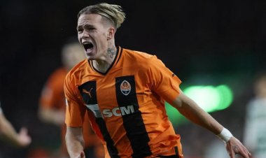 تشلسي يضم رسميًا الأوكراني مودريك