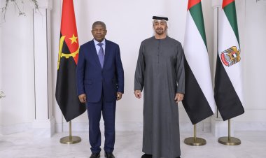 رئيس الدولة ورئيس انجولا يبحثان العلاقات الثنائية