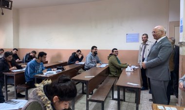 رئيس جامعة بنها يتفقد امتحانات كليتي الهندسة بشبرا