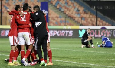 الأهلي يفوز على سموحة بثلاثية ويتأهل إلى نهائي كأس مصر