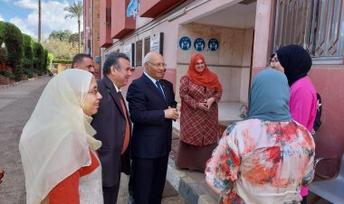 رئيس جامعة بنها في زيارة مفاجئة للمدينة الجامعية ويلتقي بالطالبات