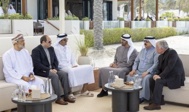 رئيس الإمارات يستضيف لقاءً أخوياً تشاورياً مع إخوانه من قادة دول مجلس التعاون ومصر والأردن