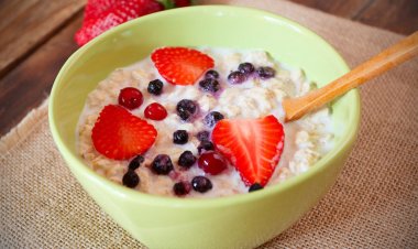 6 وجبات صحية يمكنك تناولها أثناء العمل