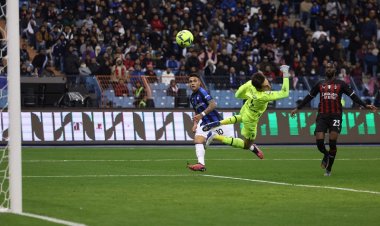 إنتر ميلان يفوز بكأس السوبر الإيطالي بثلاثية أمام ميلان | فيديو
