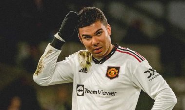 مانشستر يونايتد يفرط في وصافة الدوري بتعادل محبط أمام كريستال بالاس