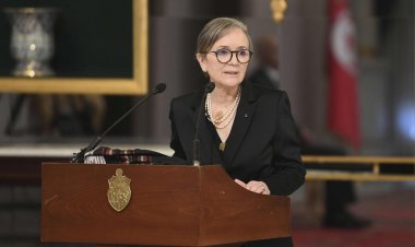 رئيسة الحكومة التونسية تدعو الشركات العالمية إلى إيجاد فرص عمل للشباب الأفريقي