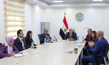 وزير التعليم العالي يبحث سبل دعم التعاون مع شركة مايكروسوفت