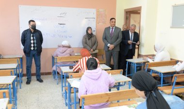 محافظ الدقهلية يتفقد سير امتحانات الشهادة الإعدادية
