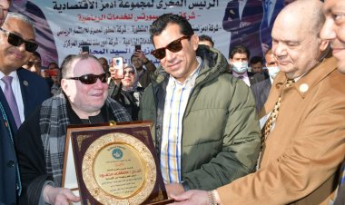 وزير الشباب يفتتح مجمع حمامات السباحة بمركز التنمية الشبابية بـ 15 مايو