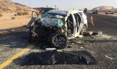 مصرع 3 أشخاص إثراصطدام أتوبيس بتريلا في طريق الضبعة