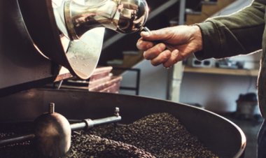 بداخله 2.3 مليون عبوة.. ضبط صاحب مصنع «البن المغشوش» بالغربية