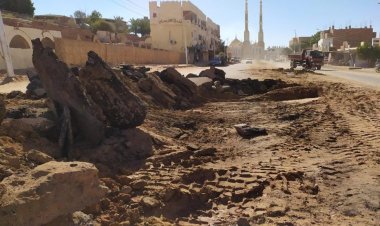 محافظ الوادي الجديد: البدء في توسعة طريق "الجمهورية الجديدة" بالداخلة