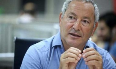 سميح ساويرس يشارك بالعزف على البيانو في حفل أوركسترا القاهرة السيمفوني بالجونة