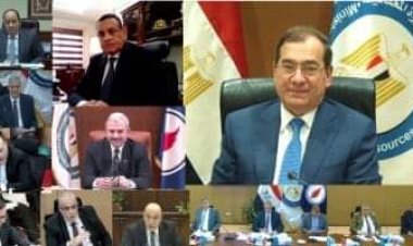 وزير البترول: مكاسب كبري لعمليات تطوير شركات القطاع