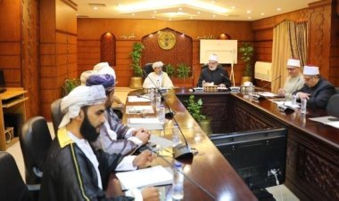 وكيل الأزهر الشريف يلتقي وفد الأوقاف والشئون الدينية العُمانية لتعزيز التعاون المشترك