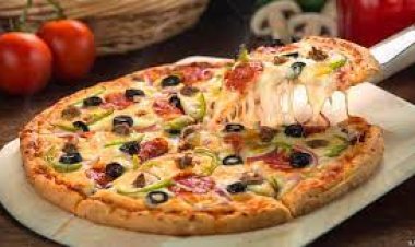 تعرفي على طريقة عمل البيتزا مثل المطاعم