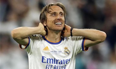 مودريتش يعلق على انتقال بنزيما للاتحاد السعودي