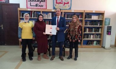 تكريم طلاب قسم المكتبات والمعلومات بقصر ثقافة بنها 