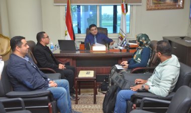 نائب المحافظ"د.عاصم سلامة"يعقد اجتماعاً لمتابعة الموقف التنفيذي لمشروعات لمبادرة "حياة كريمة" في القطاع الصحي