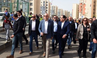 رئيس الوزراء يتفقد المشروعات الجاري تنفيذها بمدينة «حدائق العاصمة»