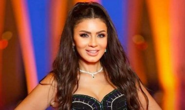 نجلاء بدر: بمثل بدون مكياج وبدرس السيناريو.. فيديو